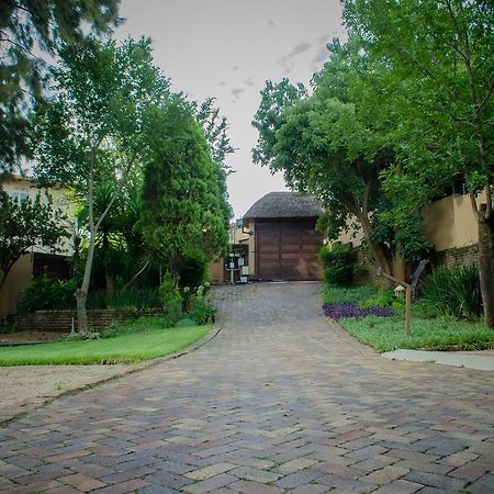 יוהנסבורג The Rivonia River Lodge מראה חיצוני תמונה