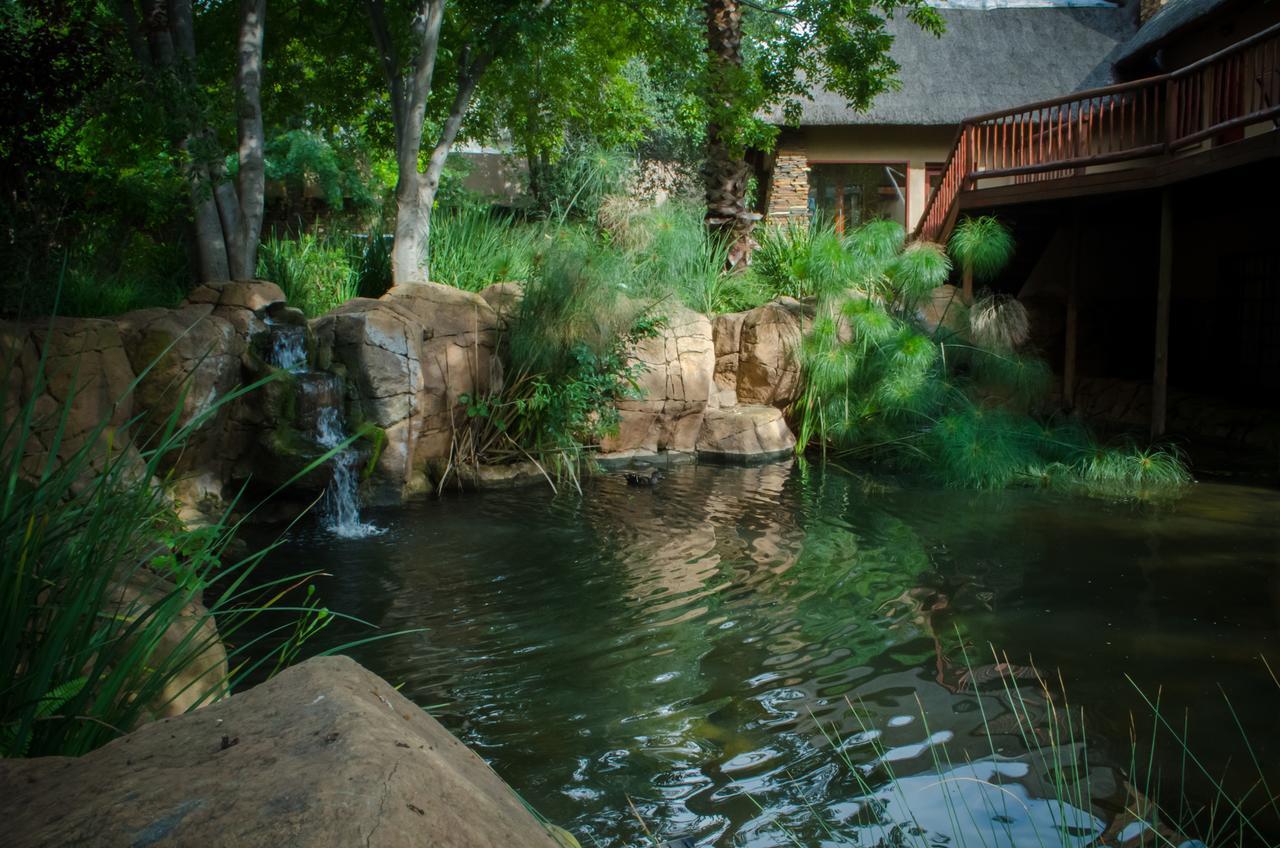 יוהנסבורג The Rivonia River Lodge מראה חיצוני תמונה