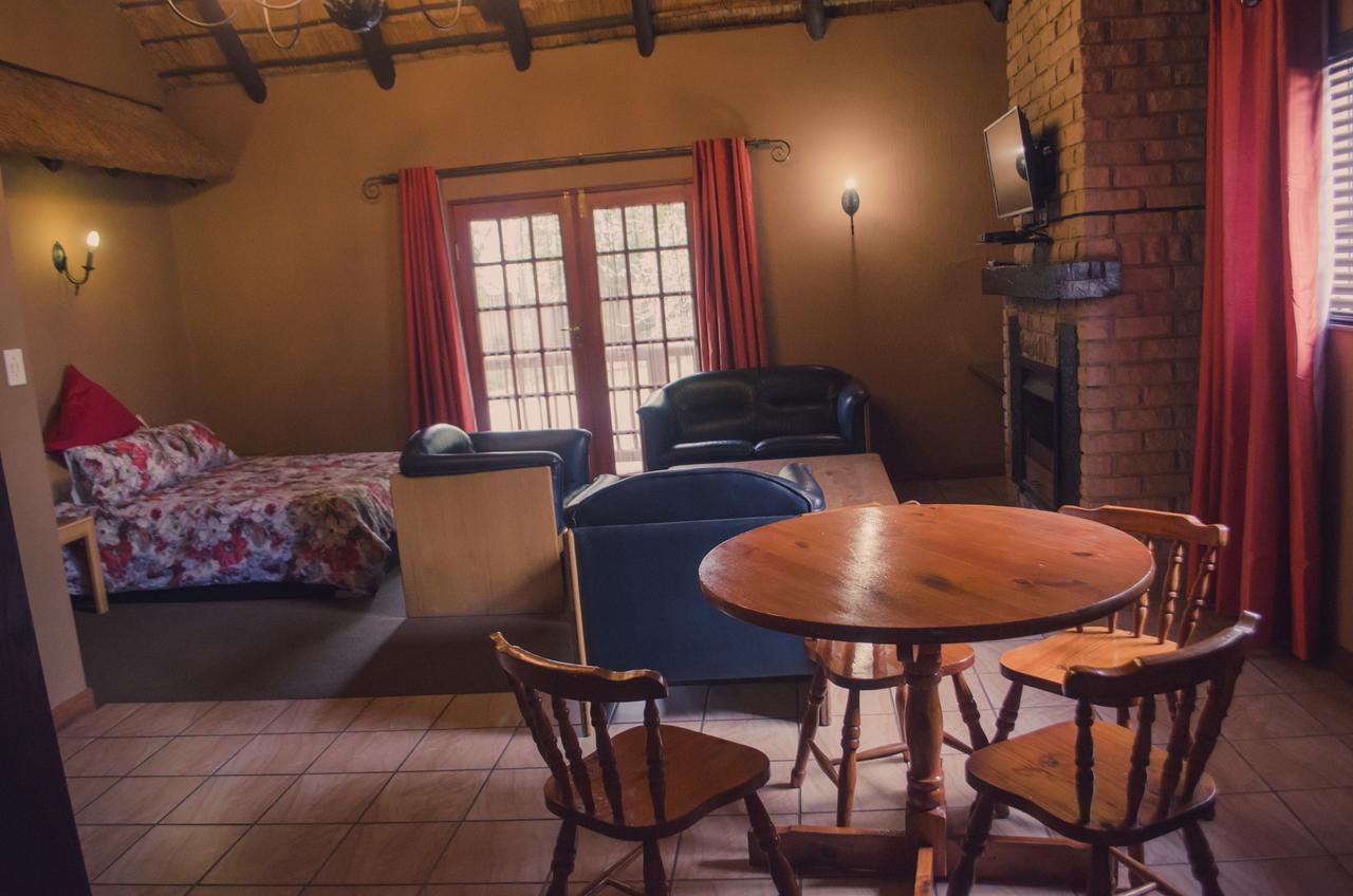 יוהנסבורג The Rivonia River Lodge מראה חיצוני תמונה