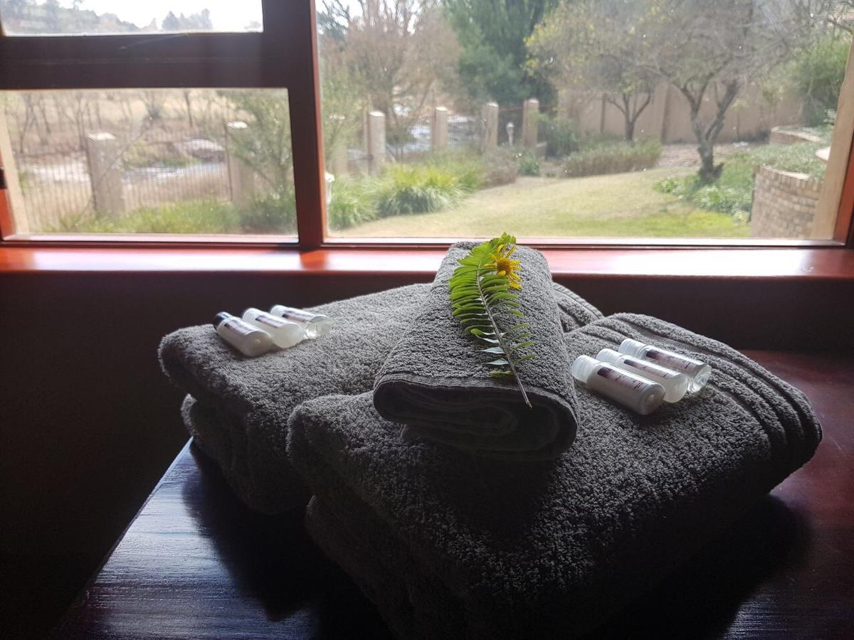 יוהנסבורג The Rivonia River Lodge מראה חיצוני תמונה